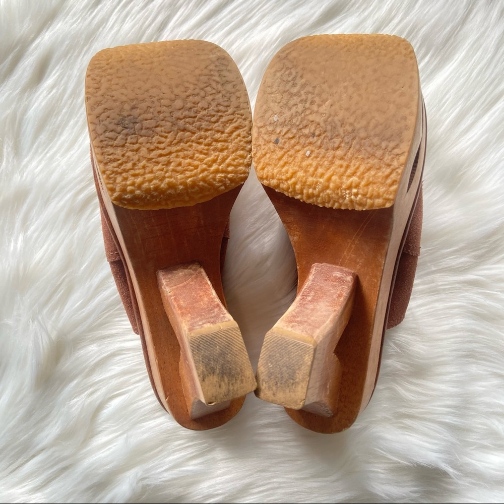 Vintage 1970’s Wood Suede Platform Clogs - Picture 11 of 13